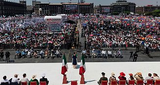 Sheinbaum congrega a más de 350 mil personas en el Zócalo