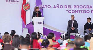 Entregan 80 mil lentes gratuitos a estudiantes de primaria en Tlaxcala