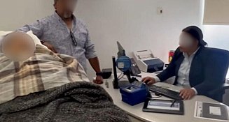 Indignación por BBVA: adulta mayor fue llevada en camilla al banco