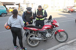 Llaman al Congreso de Puebla a regular el uso de motocicletas para reducir delincuencia 