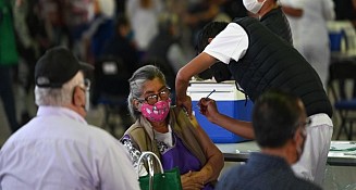 Aplicarán hasta 370 mil vacunas anticovid en 48 municipios de Puebla a partir de este martes