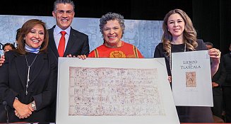 Lorena Cuéllar honra a Beatriz Paredes en el 499 aniversario de Tlaxcala