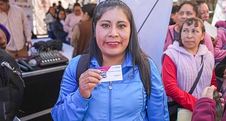 Gobierno de Tlaxcala entrega tarjetas de abasto social para fortalecer la nutrición