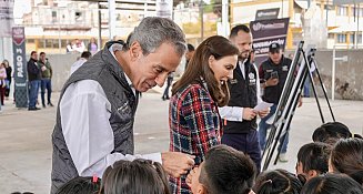 Pepe Chedraui inaugura techado escolar en la Primaria No. 16