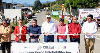 Gobernador Sergio Salomón impulsa obras en Puebla: carreteras y educación