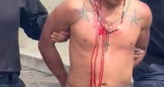 Rescatan a hombre acusado de robo ante intento de linchamiento en Huactzinco