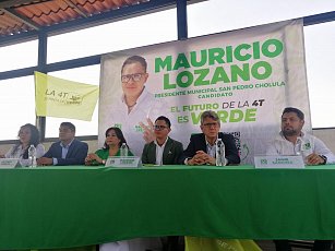 Mauricio Lozano presenta propuestas ante empresarios cholultecas