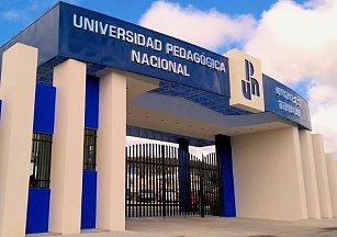 Estudiantes de la UPN 213 en Tehuacán bloquean carretera exigiendo diálogo y transparencia