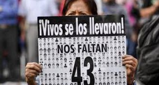 Familias de los 43 normalistas: Exigen justicia y esclarecimiento, no dañar al Ejército