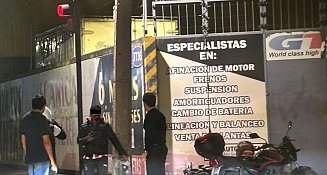 Motociclista de 19 años pierde la vida tras impactar contra un poste en Puebla