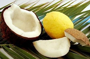 Cómo cubrir las canas con aceite de coco y limón: método casero eficaz