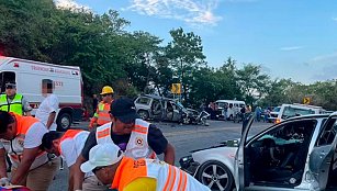 Accidente en autopista Arriaga-Tuxtla deja 2 muertos y 8 heridos