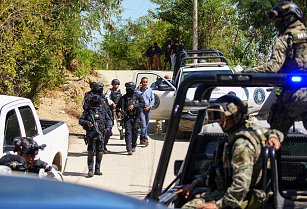 Balacera en Acapulco deja cuatro presuntos delincuentes abatidos y tres detenidos