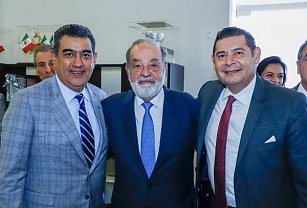 Gobernadores de Puebla se reúnen con Carlos Slim 