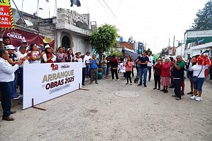 Inician obras de mejora en calles de Momoxpan y Ampliación Momoxpan