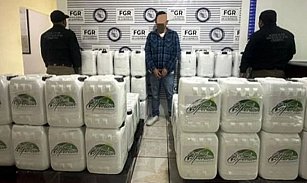 Sonora golpea al narcotráfico: Aseguran 1,280 litros de metanfetamina y armas