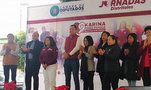 Encabeza Karina Pérez Popoca Jornada Distrital y entrega de Despensa Navideña 2024 en San Andrés Cholula