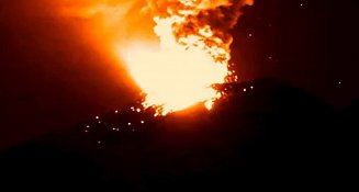 Explosión del Popocatépetl emite fragmentos y ceniza hacia Puebla y Tlaxcala