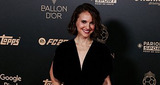 Natalie Portman deslumbra en el Balón de Oro 2024 con su pasión por el fútbol