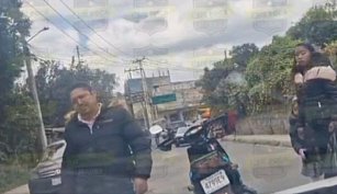 Motociclista agrede a conductora en Naucalpan por discusión vial