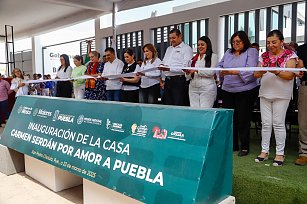 Alejandro Armenta y Tonantzin Fernández inauguran la Casa Carmen Serdán en San Pedro Cholula