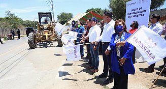 Da banderazo Lorena Cuéllar a rehabilitación de carreteras en la zona sur