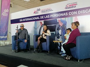 En el Día Internacional de las Personas con Discapacidad, el SMDIF San Andrés Cholula entrega apoyos 