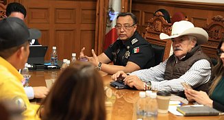 Tlaxcala intensifica combate a incendio forestal activo en Atltzayanca