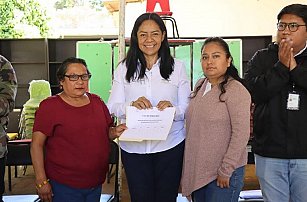 Atlixco refuerza educación con mobiliario para Centros Infantiles