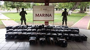 Aseguran más de 1.2 toneladas de cocaína frente a costas de Michoacán