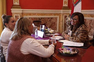 Lorena Cuéllar reafirma compromiso con los tlaxcaltecas en histórica audiencia pública