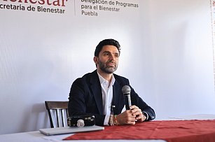 Programa "Salud Casa por Casa" ofrecerá sueldos de hasta 17 mil pesos mensuales a médicos