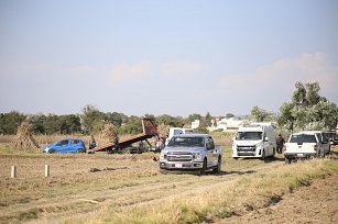 Abandonan cuerpo encobijado en la cajuela de un auto, en San Pablo del Monte