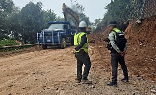 Cierre prolongado en la autopista Puebla–Orizaba por deslizamiento de tierra