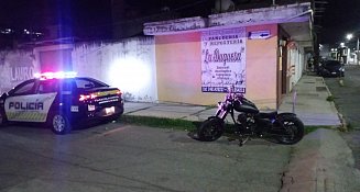 Abandonan motocicleta con reporte de robo en Tlaxcala; Policía Municipal la recupera