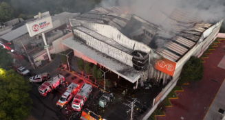 Incendio en Gran Bodega del Infonavit Amalucan en Puebla 