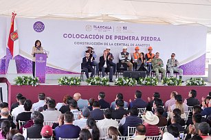 Colocan la primera piedra de la Central de Abastos en Huamantla