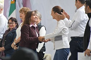 Pese al Visto Bueno de Claudia Sheinbaum, Lorena Cuellar entre gobernadores peor evaluados