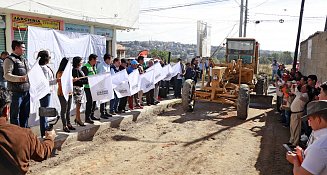 Omar Muñoz continúa arranque de obras en Cuautlancingo 