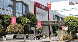 Estudiante sufre caída en edificio de posgrados de la UPAEP; autoridades investigan causas