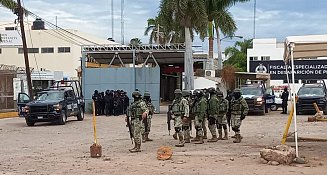 Descubren arsenal y tecnología en penal de Aguaruto, Culiacán