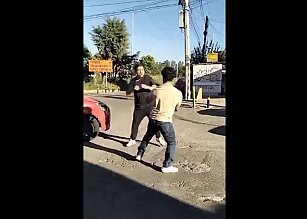 Choque en Av. Las Torres, Amalucan: conductores alcoholizados y pelea