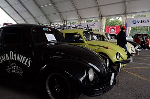 ¡Revive la Pasión por los Autos Clásicos en la Feria de Ferias 2024!