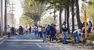 Más de 250 servidores públicos participan en faena comunitaria en Puebla