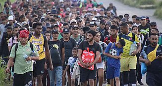 Mil migrantes parten en la caravana "Dios nos Guía" desde Tapachula hacia Ciudad de México