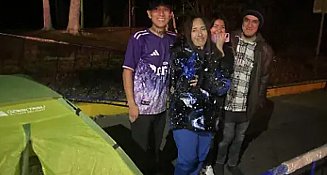 Fans acampan 48 horas antes del concierto de Maroon 5 en Feria de Puebla