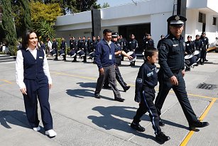 Maribel, la niña que soñó ser policía, toma el mando honorífico en Tlaxcala