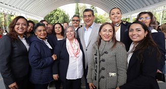 Sergio Salomón inaugura techados en escuelas poblanas, impulsando la educación