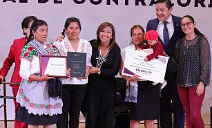 Gobernadora Lorena Cuéllar entrega Premio de Contraloría 2024 en Tlaxcala