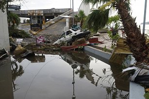 Claudia Sheinbaum anuncia plan de recuperación para Acapulco tras huracanes